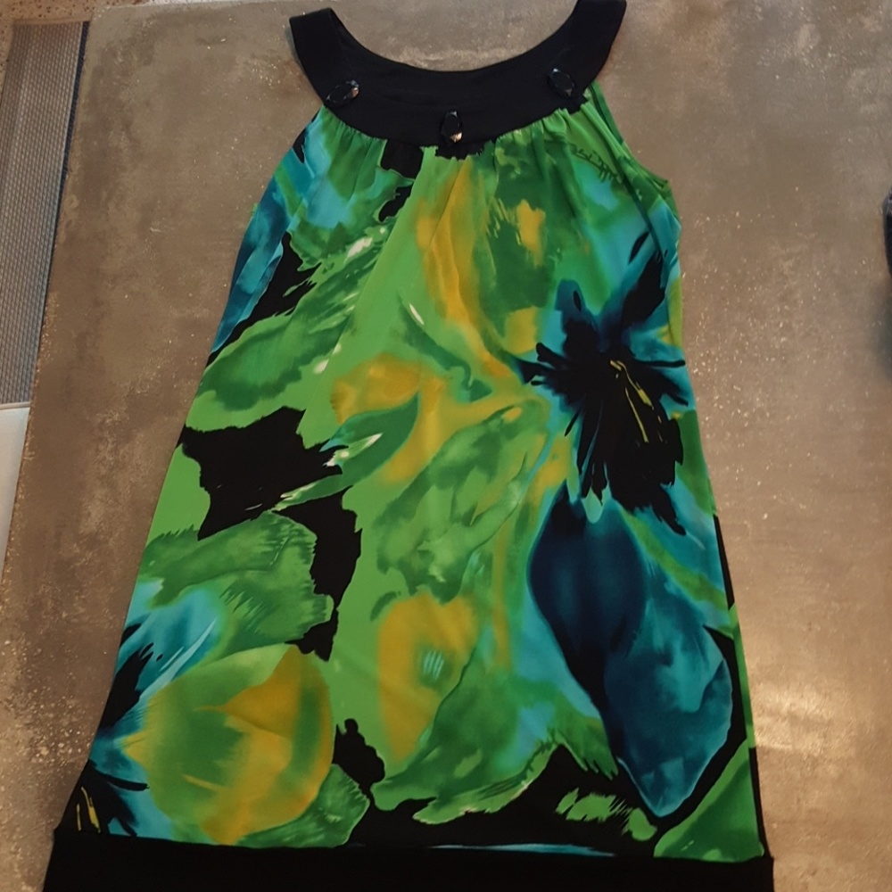 A size 12 cool colors dress